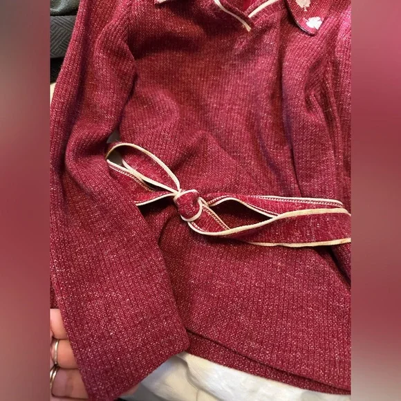 Vintage 1970s Red Knit Sweater with leaf Collar - Picture 9 of 10